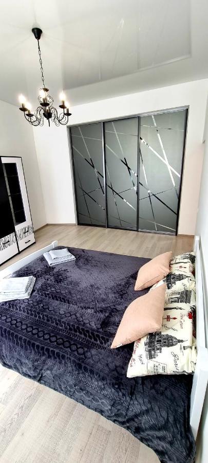 Центр Апарт Apartment Ternopil Bagian luar foto